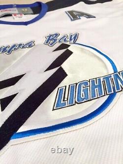 2001 Vincent Lecavalier Tampa Bay Lightning White Jersey Size Men's Medium