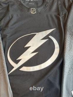 Adidas NHL Tampa Bay Lightning Size 54 NWT Authentic Alternate Jersey DW4834