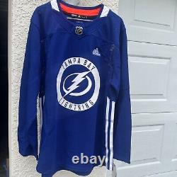 Adidas Tampa Bay Lightning Practice Jersey Blue NEW WITH TAGS. HARD TO FIND XL