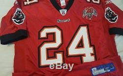 Cadillac Williams 2005 Tampa Bay Buccaneers Authentic Auto'd Jersey Size 48 UDA