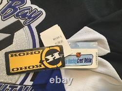 Custom Autographed Tampa Bay Lightning Vintage Hockey Jersey Size XL