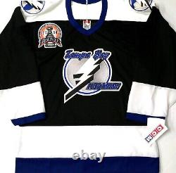 Flaw-vintage-nwt-sm Tampa Bay Lightning 2004 Stanley Cup Patch CCM Hockey Jersey