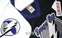 Flaw-vintage-nwt-sm Tampa Bay Lightning 2004 Stanley Cup Patch CCM Hockey Jersey