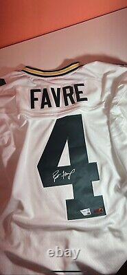 Green Bay Packers Brett Favre #4 Mitchell & Ness White 1996 NFL Legacy Jersey