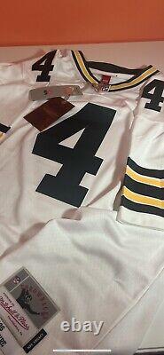 Green Bay Packers Brett Favre #4 Mitchell & Ness White 1996 NFL Legacy Jersey