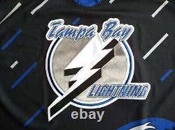 Medium (52adi.) Reverse Retro 90s BLACK Storm Seasick Tampa Bay Lightning Jersey