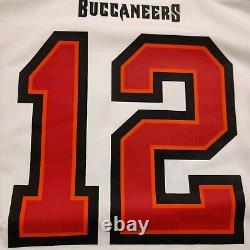 Mens Nike Tom Brady Tampa Bay Buccaneers White On-Field NFL Game Jersey sz. L NWT