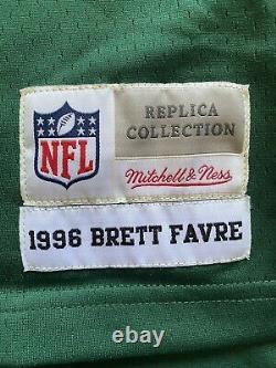 Mitchell & Ness Brett Favre Green Bay Packers Green Throwback Jersey