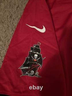 NEW Mens Tampa Bay Buccaneers Tom Brady Nike Red Vapor Limited Jersey Size Small