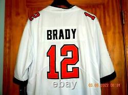 NEW WITH TAGS TOM BRADY TAMPA BAY BUCS White Football Jersey, Size LARGE