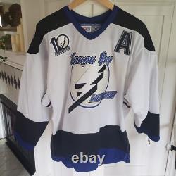 NO TARRIFS! Authentic Tampa Bay Lightning 01/02 Vincent Lecavalier Pro Jersey 48