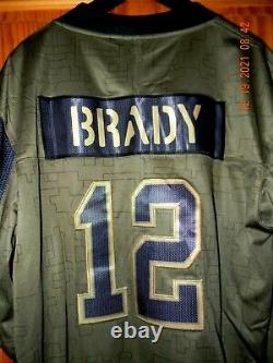 NWT TAMPA BAY BUCS TOM BRADY GREEN 2021 SALUTE OF SERVICE Jersey, SIZE XL