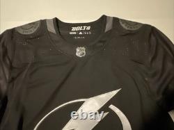NWT adidas Tampa Bay Lightning Men's Size 54 Hockey Jersey DW4834 Alternate Blk