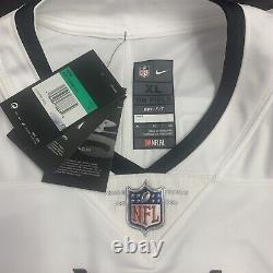 New Tom Brady Size XL Mens Tampa Bay Buccaneers White Vapor Limited Nike Jersey