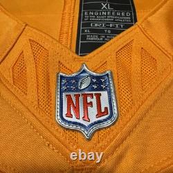 Nike NFL Football Tampa Bay Buccaneers Tom Brady #12 TB12 Vapor F. U. S. E. Limited