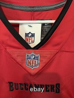 Nike Tampa Bay Buccaneers Tom Brady Limited Jersey Red Men's XL New With Tags