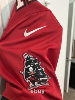 Nike Tampa Bay Buccaneers Tom Brady Limited Jersey Red Men's XL New With Tags