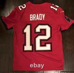 Nike Tampa Bay Buccaneers Tom Brady Vapor Untouchable Jersey Men's Size XL Red