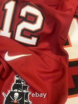 Nike Tampa Bay Buccaneers Tom Brady Vapor Untouchable Jersey Mens Size Large Red