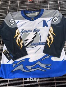 Nikita Kucherov #86 Tampa Bay Lightning Reverse Retro NHL Hockey Jersey Large