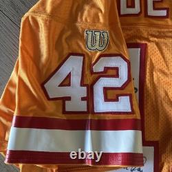 Ricky Bell #42 Tampa Bay Buccaneers Jersey Size 46 Signed By 1970's Players