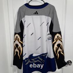 TAMPA BAY LIGHTNING Authentic ADIDAS Reverse Retro 2.0 Hockey Jersey Size 54 NWT