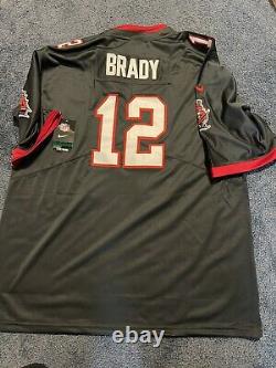 TOM BRADY Tampa Bay Buccaneers Nike Jersey Size XXL Super Bowl Patch Brand New