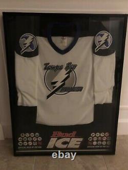 Tampa Bay Lightning Bolts NHL Man Cave 1995 Framed 35x27x2 CCM XL Hockey Jersey
