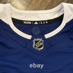 Tampa Bay Lightning Jersey Medium 50 Mens Adidas Fight Strap Blue NWT