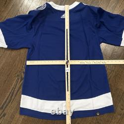 Tampa Bay Lightning Jersey Medium 50 Mens Adidas Fight Strap Blue NWT