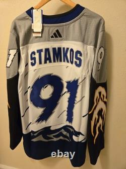 Tampa Bay Lightning Jersey STAMKOS Reverse Retro Size 56 New with Tags