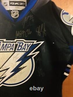 Tampa Bay Lightning NHL Team Signed Jersey Stamkos Lecavalier and others