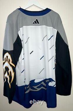 Tampa Bay Lightning Reverse Retro 2.0 Authentic ADIDAS NHL Hockey Jersey