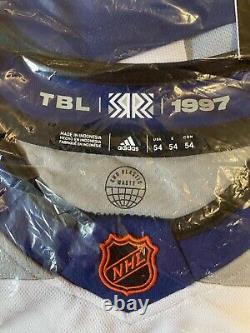 Tampa Bay Lightning Reverse Retro 2.0 BNWT Authentic NHL Hockey Jersey Size 54