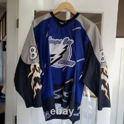 Tampa Bay Lightning Vincent Lecavalier Kitted Jersey sz mens X Large
