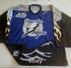 Tampa Bay Lightning Vincent Lecavalier Kitted Jersey sz mens X Large