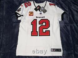 Tom Brady Nike Vapor ELITE Authentic CAPTAIN Jersey White 44 NEW WITH DEFECT