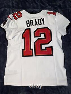 Tom Brady Nike Vapor ELITE Authentic CAPTAIN Jersey White 44 NEW WITH DEFECT