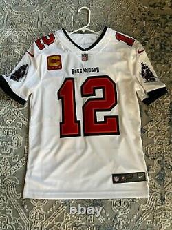 Tom Brady Nike Vapor Limited Tampa Bay Buccaneers White CAPTAIN PATCH Jersey