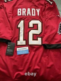 Tom Brady Tampa Bay Buccaneers Bucs football jersey xl