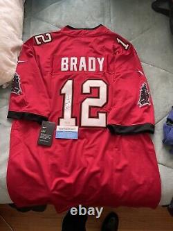 Tom Brady Tampa Bay Buccaneers Bucs football jersey xl