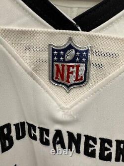 Tom Brady Tampa Bay Buccaneers Nike Jersey White Medium Size. Brand new