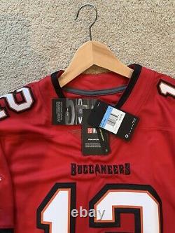 Tom Brady Tampa Bay Buccaneers Nike Vapor Limited Jersey Red Medium Authentic