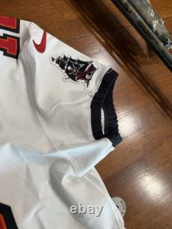 Tom Brady Tampa Bay Buccaneers Sz 44/ L White Nike Vapor Elite Captain Jersey