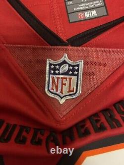 Used Tom Brady XXL Mens Tampa Bay Buccaneers Red Vapor Limited Nike Jersey NWT