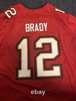Used Tom Brady XXL Mens Tampa Bay Buccaneers Red Vapor Limited Nike Jersey NWT