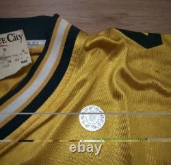 Vintage Brett Favre #4 Green Bay Packers NFL Reebok On Field Jersey Sz M NWT