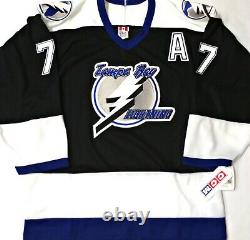 Vtg-nos-men-nwt-sm Victor Hedman Tampa Bay Lightning CCM NHL Hockey Jersey